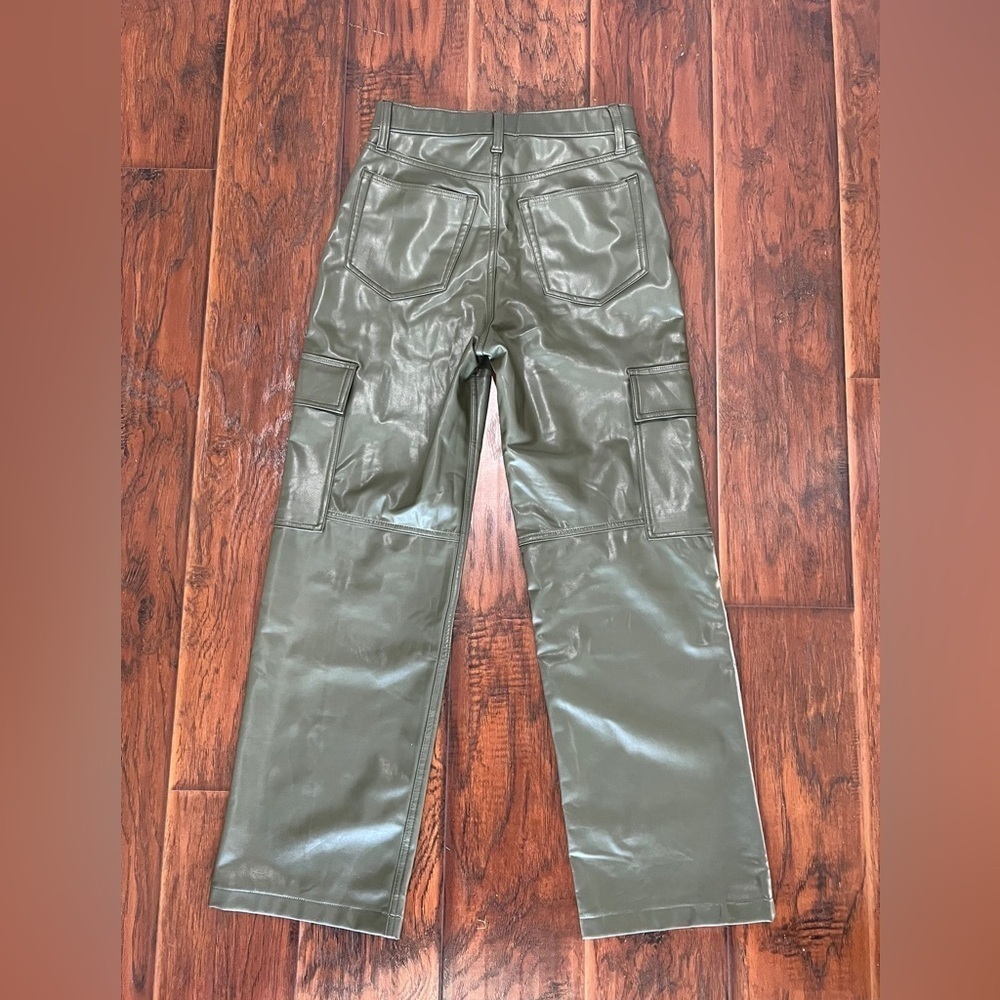 Abercrombie & Fitch 90s Relaxed Olive/Green Cargo Faux Leather Pants Y2K - Picture 10 of 11